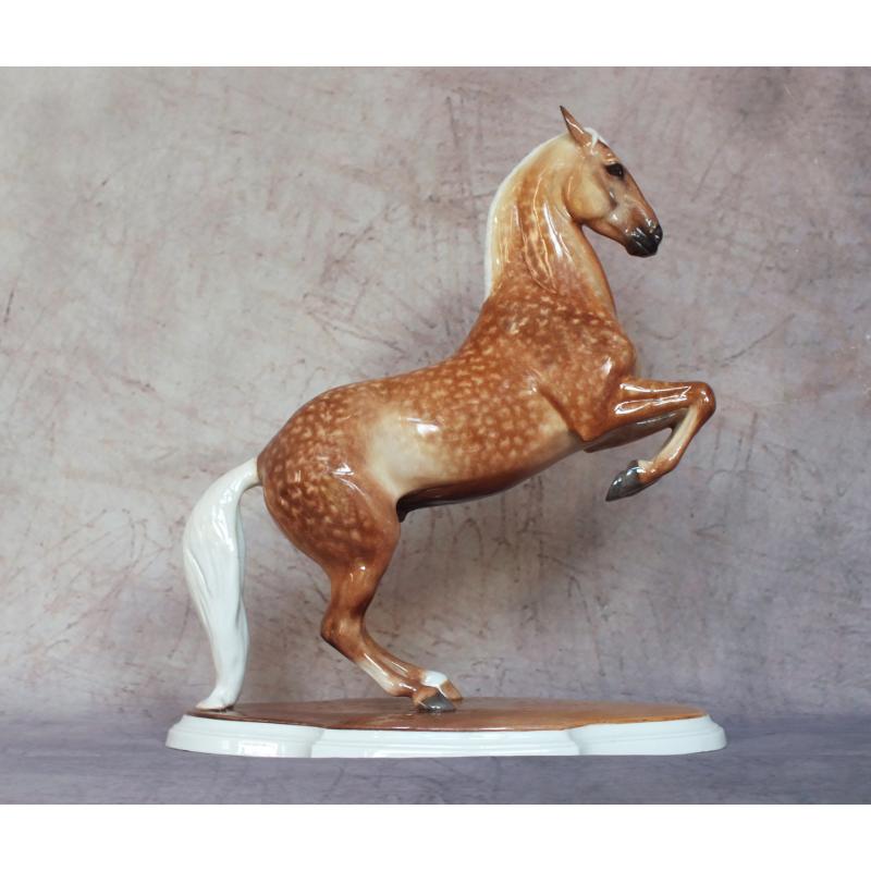 Franklin Mint Large Lipizzaner Mold - Dapple Palomino