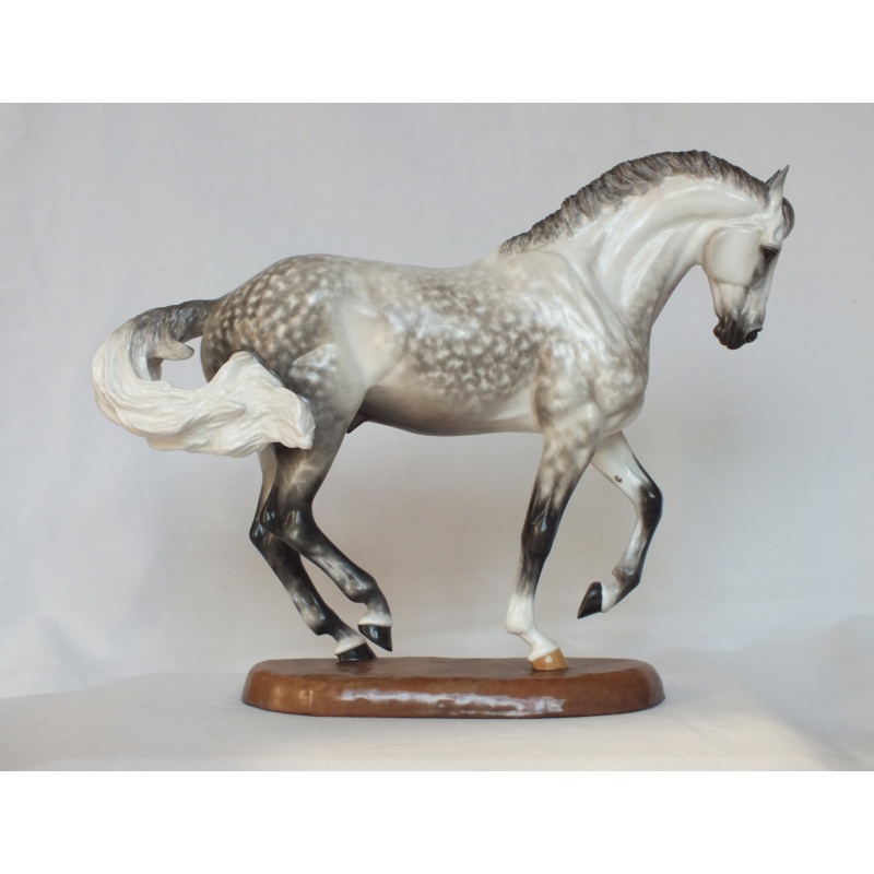 Lohengrin, WB Stallion - Dapple Grey Painting Standard