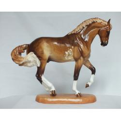 Lohengrin, Warmblood Stallion - Dapple Chestnut