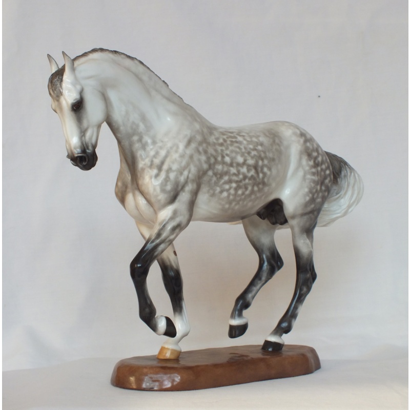 Lohengrin, WB Stallion - Dapple Grey Painting Standard